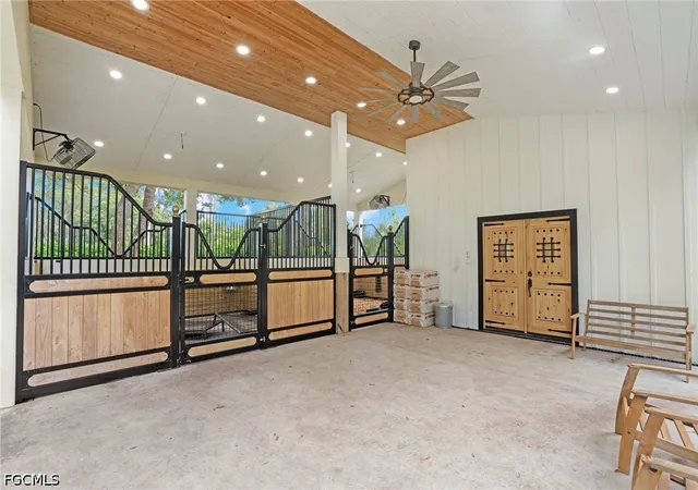 Photo 3 of Single family home for sale at 21531 N River Rd, Alva, FL 33920 | MLS# 2026036418 | Listing updated on 2026-09-03