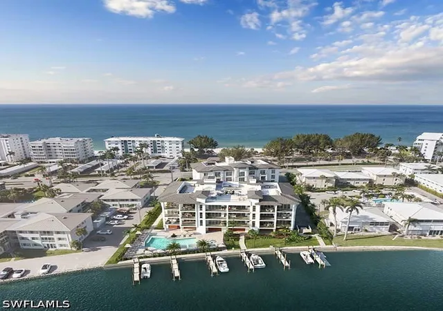 Listing Photo 1 - Condo for sale in building located at 2020 Gulf Shore Blvd N, Naples, FL 34102 - Unit #PH-402W