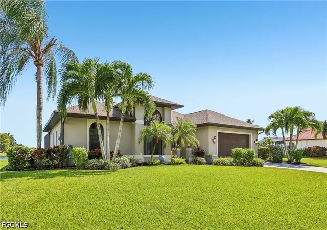Photo 3 of Sale Pending at 11978 Royal Tee Cir, Cape Coral, FL 33991 | MLS# 2026036448 | Listing updated on 2026-09-16