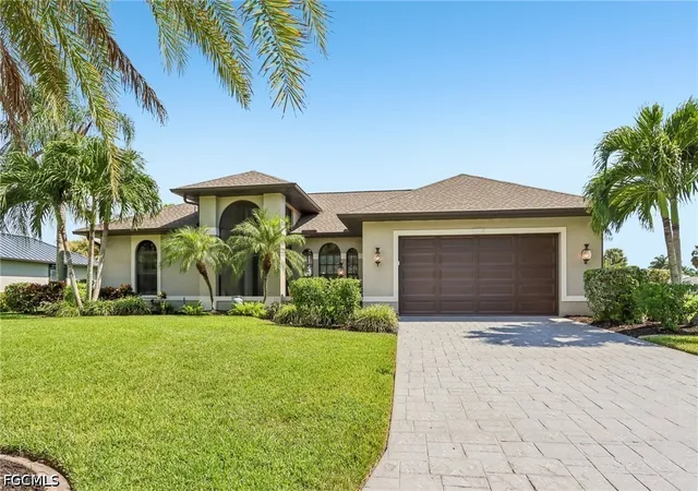 Photo 3 of Sale Pending at 11978 Royal Tee Cir, Cape Coral, FL 33991 | MLS# 2026036448 | Listing updated on 2026-09-16