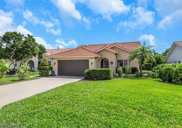 Photo 1 of Sale Pending at 437 Fox Den Cir, Naples, FL 34104 | MLS# 226030897 | Listing updated on 2026-09-02