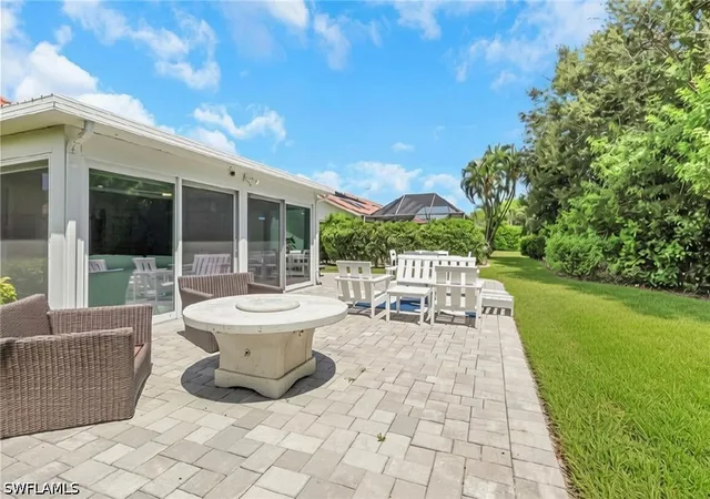 Photo 4 of Sale Pending at 437 Fox Den Cir, Naples, FL 34104 | MLS# 226030897 | Listing updated on 2026-09-02