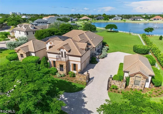 Photo 2 of Single family home for sale at 16371 Shenandoah Cir, Fort Myers, FL 33908 | MLS# 2026036469 | Listing updated on 2026-09-22