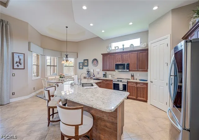 Photo 3 of Single family home for sale at 11752 Rosalinda Ct, Fort Myers, FL 33912 | MLS# 2026036518 | Listing updated on 2026-09-12