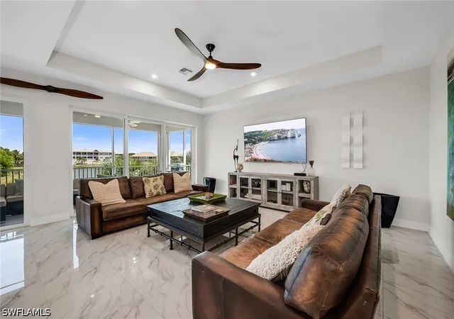 Listing Photo 5 - Condo for sale in building located at 257 Indies Dr E, Naples, FL 34114 - Unit #202