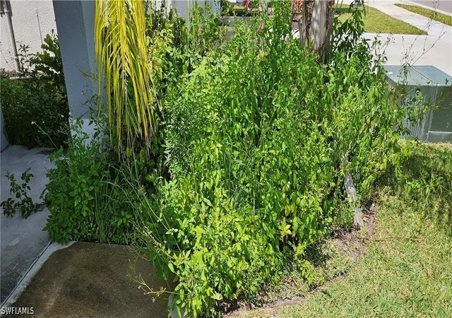 Photo 3 of Sale Pending at 20111 Caroline Creek Pl, Lehigh Acres, FL 33974 | MLS# 226030148 | Listing updated on 2026-09-08