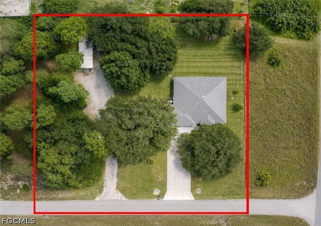 Photo 2 of Sale Pending at 2004 Abbott Ave, Alva, FL 33920 | MLS# 2026036577 | Listing updated on 2026-09-07