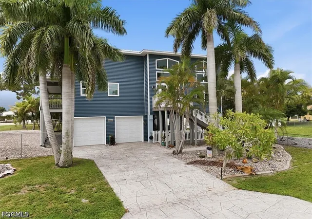 Photo 3 of Single family home for sale at 5711 Linden Ln, Bokeelia, FL 33922 | MLS# 2026036603 | Listing updated on 2026-09-07