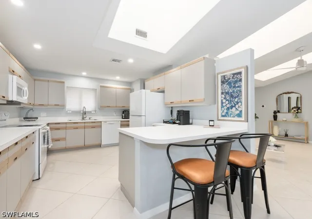 Listing Photo 5 - Condo for sale in building located at 88 Cypress Vw Dr, Naples, FL 34113 - Unit #F88