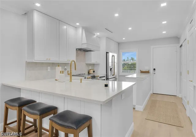 Photo 2 of Sale Pending at 261 S Collier Blvd #305, Marco Island, FL 34145 | MLS# 226031086 | Listing updated on 2026-09-16