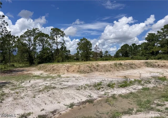 Photo 2 of Land for sale at 413 Monroe Ave, Lehigh Acres, FL 33972 | MLS# 2026036617 | Listing updated on 2026-09-11