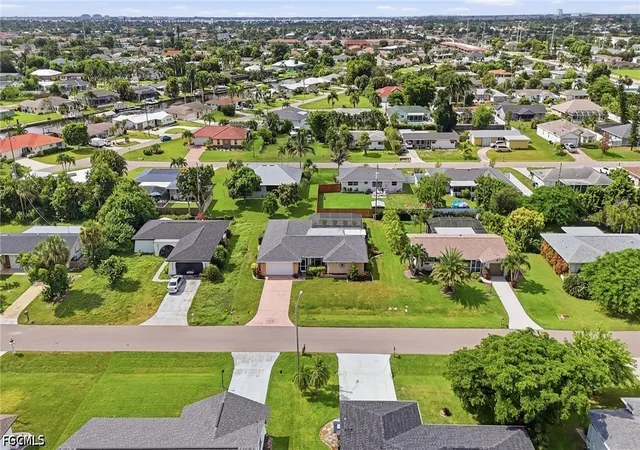 Photo 4 of Single family home for sale at 128 Se 45Th St, Cape Coral, FL 33904 | MLS# 2026036625 | Listing updated on 2026-09-11