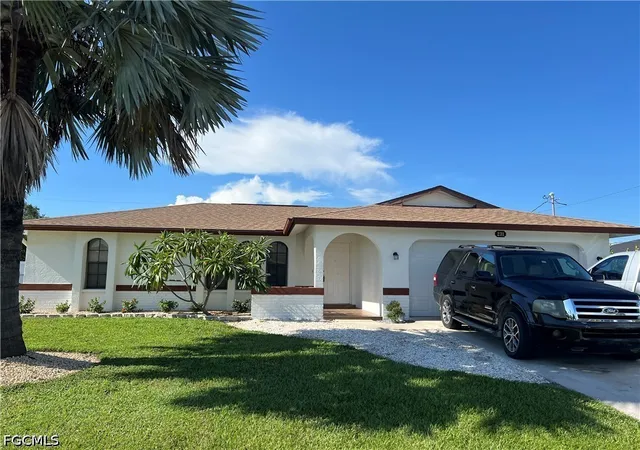 Photo 1 of Sale Pending at 231 Sw 33rd St, Cape Coral, FL 33914 | MLS# 2026036632 | Listing updated on 2026-09-11