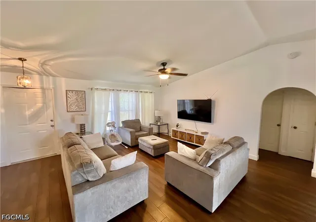 Photo 2 of Sale Pending at 231 Sw 33rd St, Cape Coral, FL 33914 | MLS# 2026036632 | Listing updated on 2026-09-11