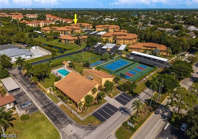 Photo 4 of Condo for sale at 6142 Whiskey Crk Dr #611, Fort Myers, FL 33919 | MLS# 2026036645 | Listing updated on 2026-09-02