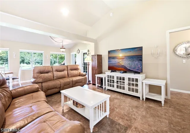Photo 3 of Sale Pending at 112 Bordeaux Ct, Naples, FL 34112 | MLS# 226031018 | Listing updated on 2026-09-12