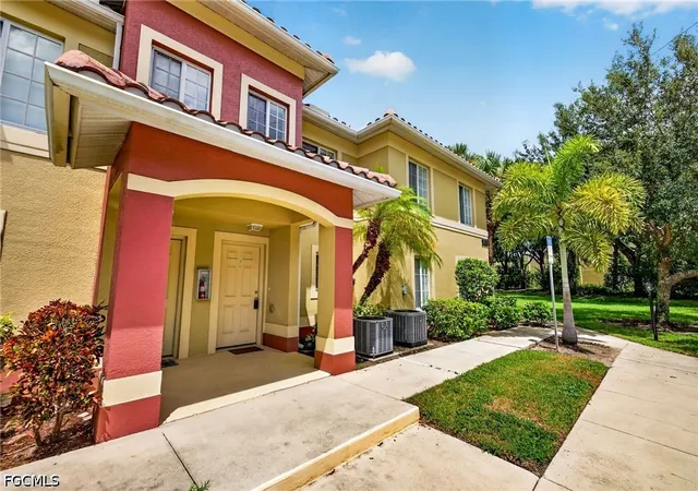 Townhouse for sale at 9400 Ivy Brk Run #108, Fort Myers, FL 33913 | MLS# 2026036676