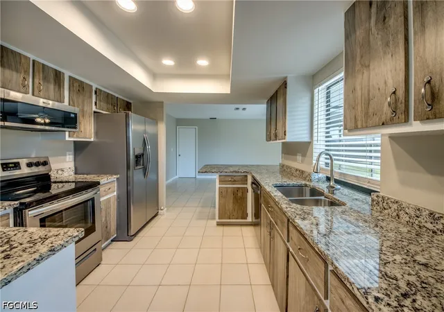 Photo 4 of Sale Pending at 309 Se 17Th Ave, Cape Coral, FL 33990 | MLS# 2026036639 | Listing updated on 2026-09-02