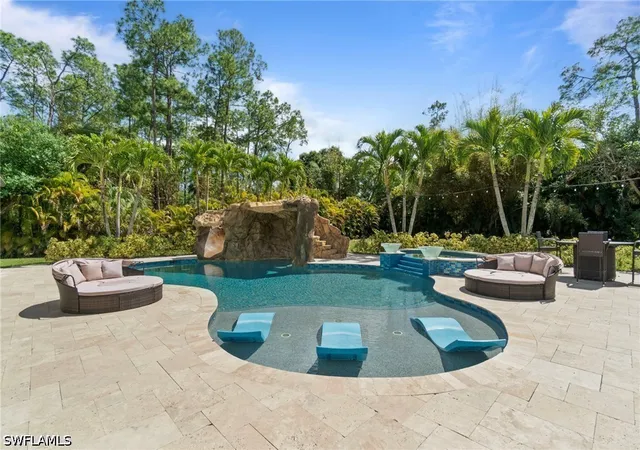 Photo 3 of Single family home for sale at 5420 Boxwood Wy, Naples, FL 34116 | MLS# 226005048 | Listing updated on 2026-09-06
