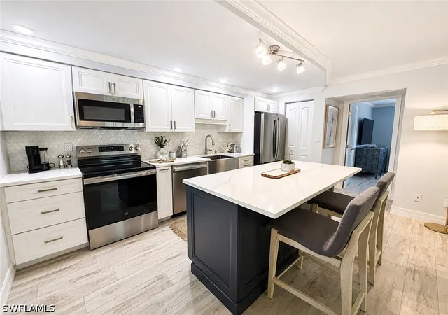 Photo 3 of Condo for sale at 960 7Th St S #103, Naples, FL 34102 | MLS# 226031250 | Listing updated on 2026-09-12