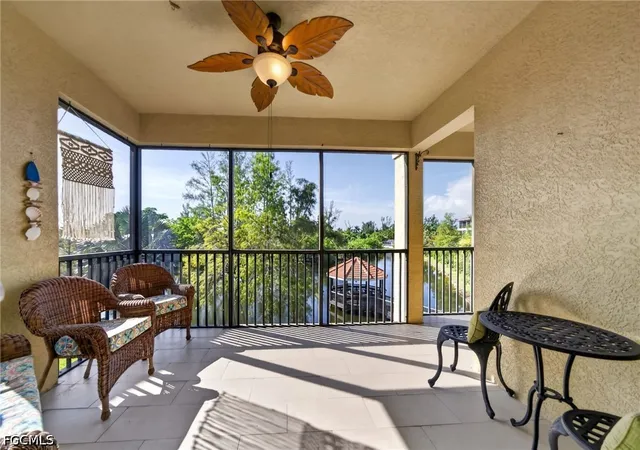 Listing Photo 5 - Condo for sale in building located at 10041 Lake Cvs Dr, Fort Myers, FL 33908 - Unit #202