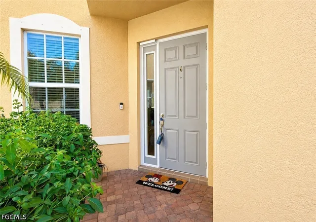 Photo 3 of Sale Pending at 10471 Winged Elm Ln, Fort Myers, FL 33913 | MLS# 2026036636 | Listing updated on 2026-09-04