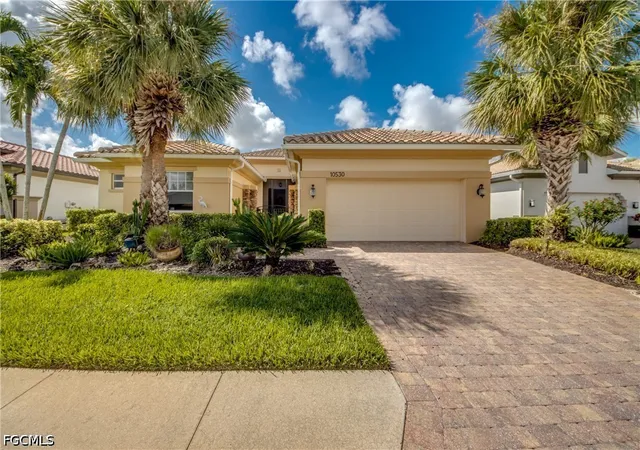 Photo 1 of Single family home for sale at 10530 Bellagio Dr, Fort Myers, FL 33913 | MLS# 2026036694 | Listing updated on 2026-09-08