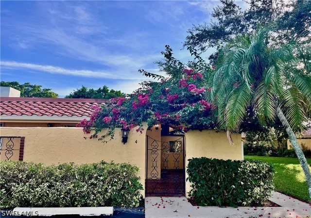 Townhouse for sale at 186 Harrison Rd #H4, Naples, FL 34112 | MLS# 226030543