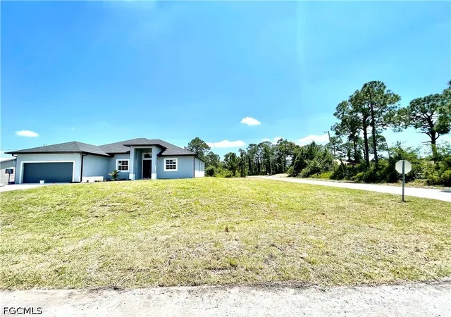 Photo 2 of Single family home for sale at 575 Summit Ave S, Lehigh Acres, FL 33974 | MLS# 2026036718 | Listing updated on 2026-09-13