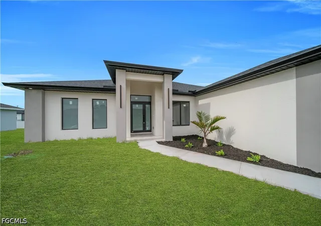 Photo 2 of Sale Pending at 2507 39Th St Sw, Lehigh Acres, FL 33976 | MLS# 2026036719 | Listing updated on 2026-09-29