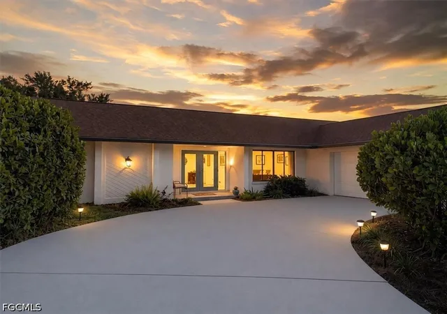 Photo 2 of Single family home for sale at 1812 Coral Cir, North Fort Myers, FL 33903 | MLS# 2026036737 | Listing updated on 2026-10-06