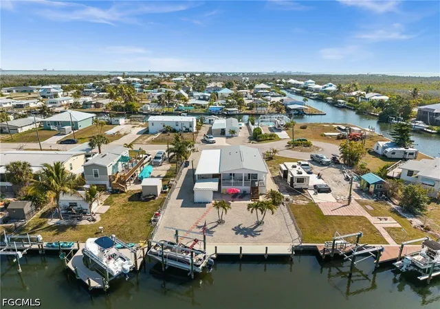 Photo 1 of Sale Pending at 2705 Patterson Ct, Saint James City, FL 33956 | MLS# 2026036742 | Listing updated on 2026-09-16