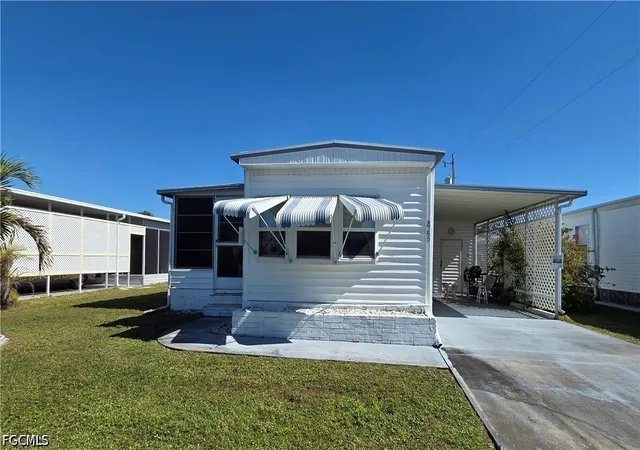 Manufactured home for sale at 865 Moonlight Dr, North Fort Myers, FL 33917 | MLS# 2026036754