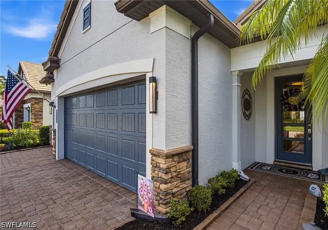 Photo 3 of Sale Pending at 16284 Camden Lakes Cir, Naples, FL 34110 | MLS# 226029931 | Listing updated on 2026-09-06