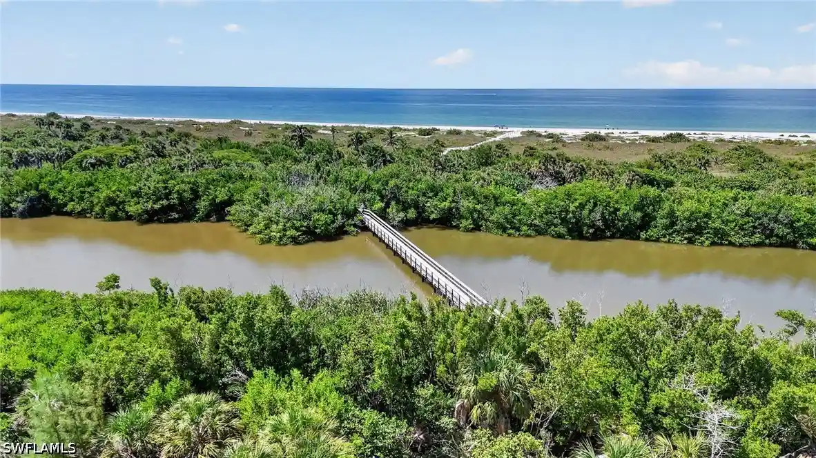 Listing Photo 2 - Condo for sale in 5117 Sea Bell Rd located at 5117 Sea Bell Rd, Sanibel, FL 33957 - Unit #G205