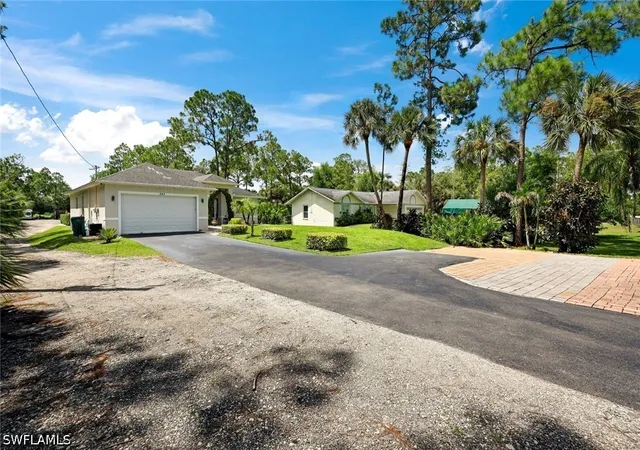 Photo 1 of Single family home for sale at 543 20th Street Se, Naples, FL 34117 | MLS# 226031065 | Listing updated on 2026-09-08