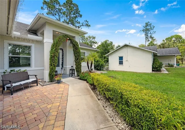 Photo 3 of Single family home for sale at 543 20th Street SE, Naples, FL 34117 | MLS# 226031065 | Listing updated on 2026-09-08