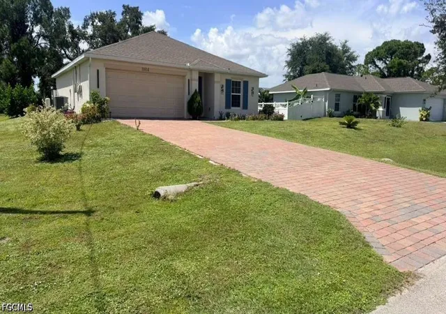 Photo 1 of Single family home for sale at 1004 Ne 36th Terrace, Cape Coral, FL 33909 | MLS# 2026036860 | Listing updated on 2026-09-02