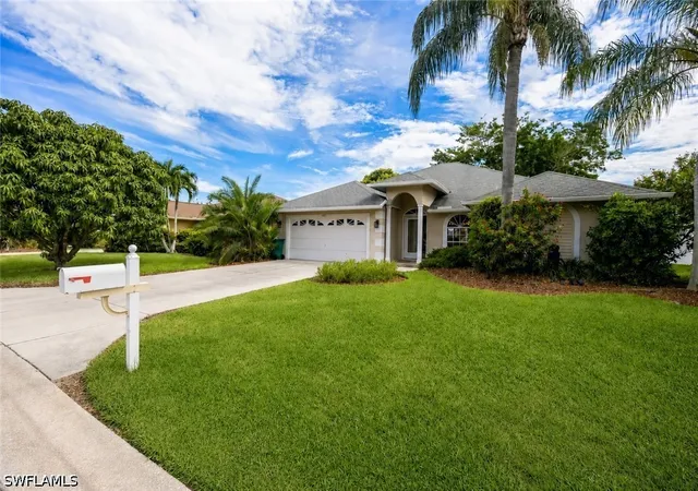 Photo 2 of Single family home for sale at 3651 Kent Dr, Naples, FL 34112 | MLS# 226031151 | Listing updated on 2026-09-04
