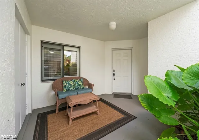 Listing Photo 4 - Condo for sale in building located at 592 Beachwalk Cir, Naples, FL 34108 - Unit #105