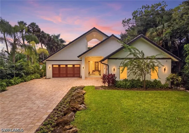 Photo 1 of Single family home for sale at 2751 68th Street Sw, Naples, FL 34105 | MLS# 226030894 | Listing updated on 2026-09-13