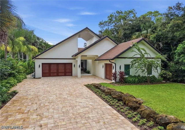 Photo 2 of Single family home for sale at 2751 68th Street Sw, Naples, FL 34105 | MLS# 226030894 | Listing updated on 2026-09-13