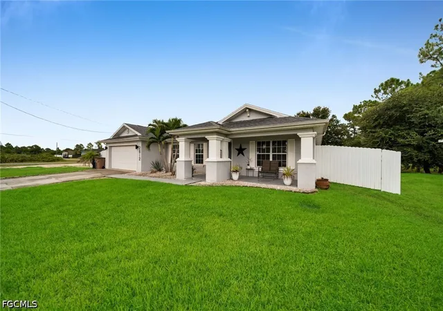 Photo 3 of Sale Pending at 2812 Karen Ave N, Lehigh Acres, FL 33971 | MLS# 2026036943 | Listing updated on 2026-09-17
