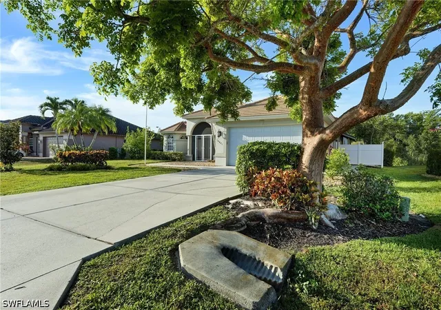 Photo 1 of Single family home for sale at 18421 Royal Hammock Blvd, Naples, FL 34114 | MLS# 226031489 | Listing updated on 2026-09-15