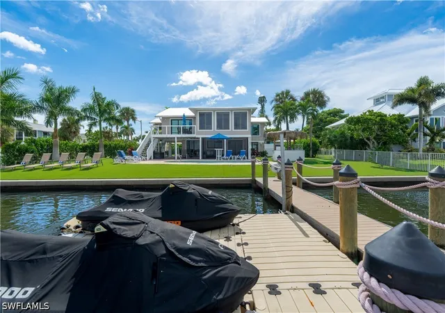 Photo 3 of Single family home for sale at 205 Bayview Ave, Fort Myers Beach, FL 33931 | MLS# 226031146 | Listing updated on 2026-09-11
