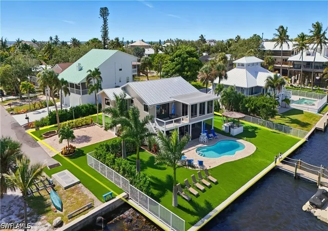 Photo 4 of Single family home for sale at 205 Bayview Ave, Fort Myers Beach, FL 33931 | MLS# 226031146 | Listing updated on 2026-09-11