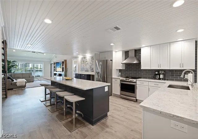Listing Photo 5 - Condo for sale in building located at 5115 Sunnybrook Ct, Cape Coral, FL 33904 - Unit #20