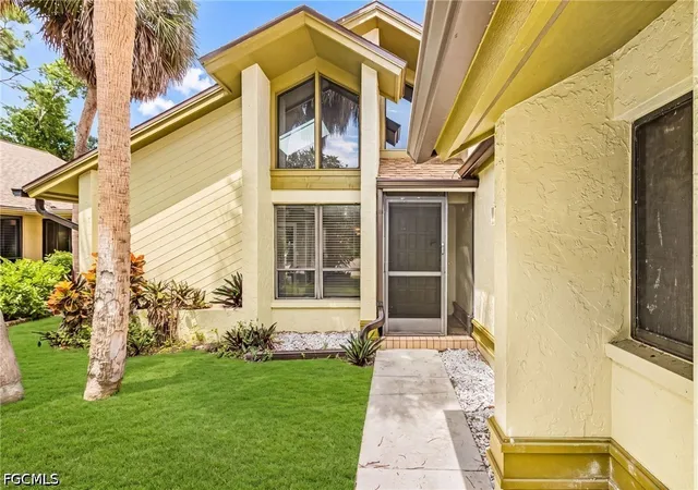 Photo 3 of Single family home for sale at 12538 Barrington Ct, Fort Myers, FL 33908 | MLS# 2026037000 | Listing updated on 2026-09-15