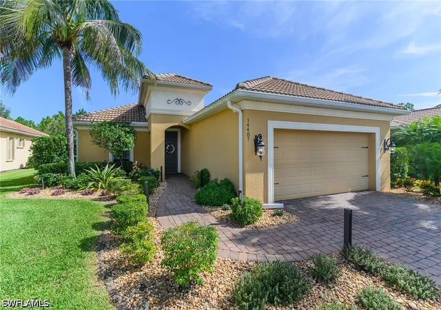 Photo 3 of Single family home for sale at 14487 Manchester Dr, Naples, FL 34114 | MLS# 226031503 | Listing updated on 2026-09-13