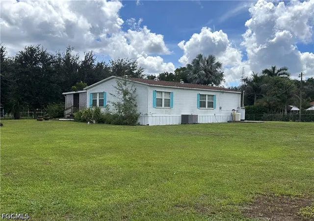Photo 2 of Sale Pending at 8094 Cook Dr, North Fort Myers, FL 33917 | MLS# 2026037008 | Listing updated on 2026-09-09